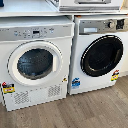 Orewa Homestay Rooms オークランド エクステリア 写真