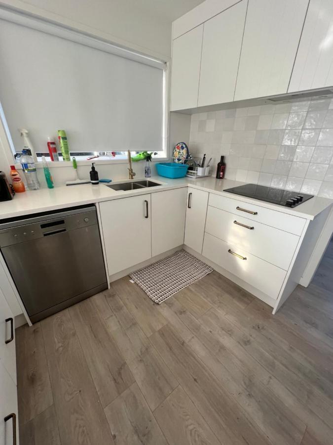 Orewa Homestay Rooms オークランド エクステリア 写真