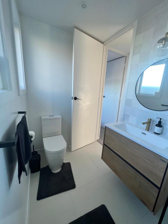 Orewa Homestay Rooms オークランド エクステリア 写真