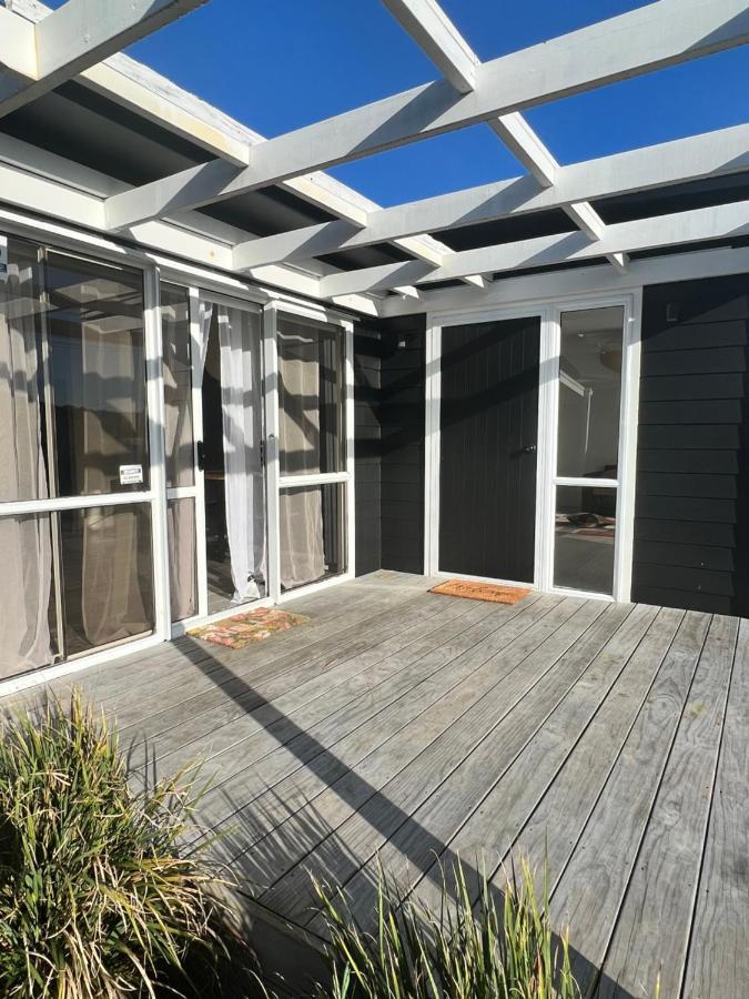 Orewa Homestay Rooms オークランド エクステリア 写真