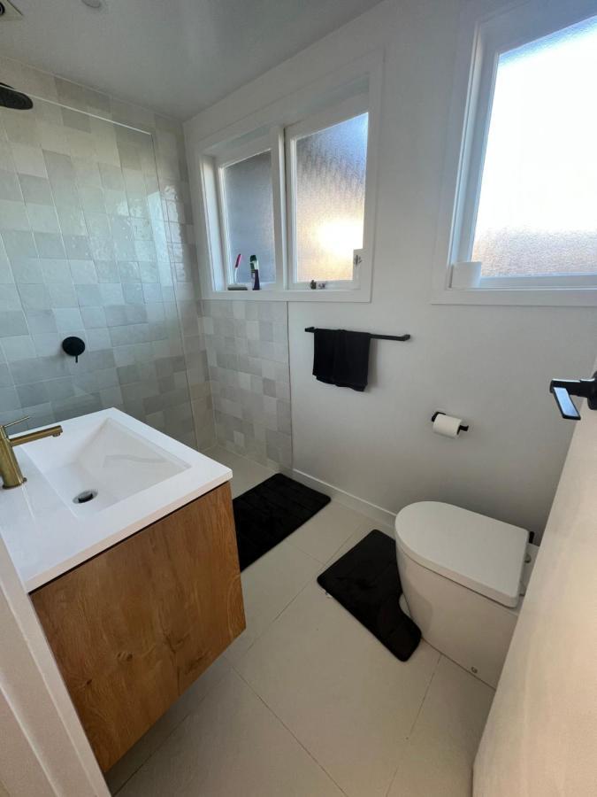 Orewa Homestay Rooms オークランド エクステリア 写真